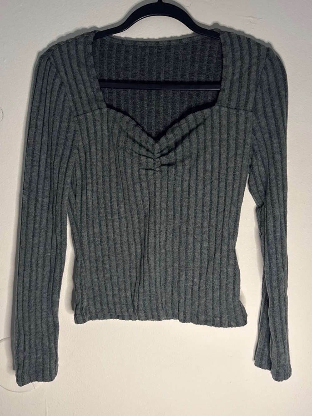 Women’s SHEIN Ribbed V-Neck Long Sleeve Sweater in Heather Gray